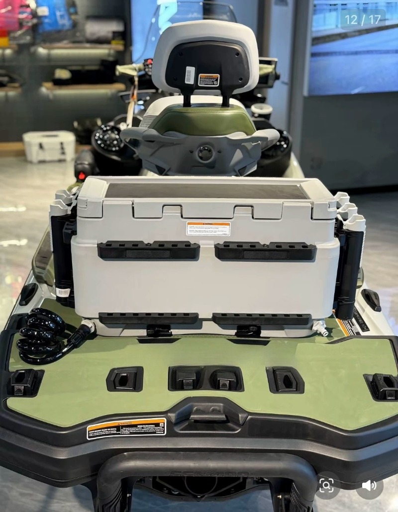 25 BRP Jetski Visboot Pinnacle - Jetski Fishing Equipment recensie en prijs